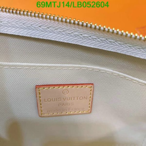 Louis Vuitton AAA+ Replica Takashi Murakami Pochette Bag LB10526045349