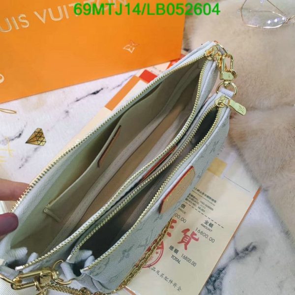 Louis Vuitton AAA+ Replica Takashi Murakami Pochette Bag LB10526045349