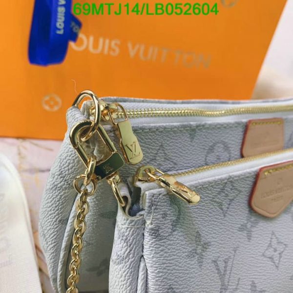 Louis Vuitton AAA+ Replica Takashi Murakami Pochette Bag LB10526045349