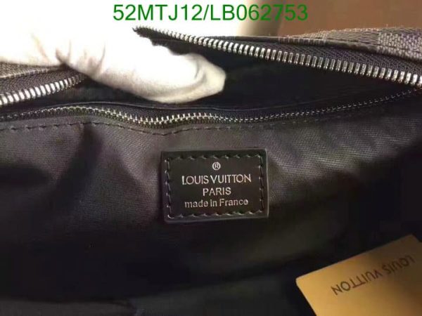 Louis Vuitton AAA+ Replica Toiletry Pouch LB06275357986