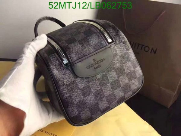 Louis Vuitton AAA+ Replica Toiletry Pouch LB06275357986