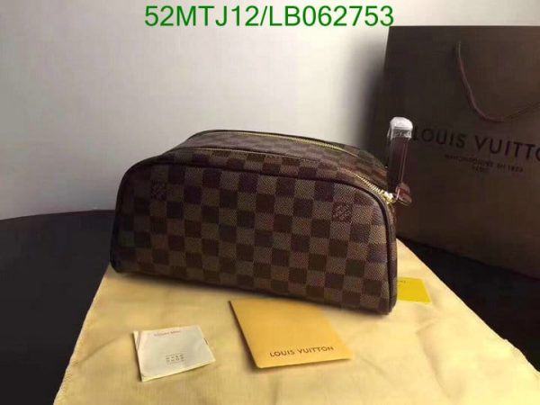 Louis Vuitton AAA+ Replica Toiletry Pouch LB06275357986