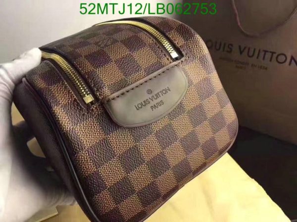 Louis Vuitton AAA+ Replica Toiletry Pouch LB06275357986