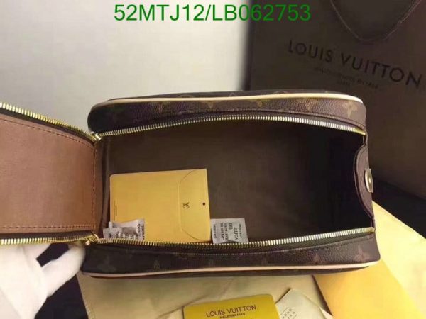 Louis Vuitton AAA+ Replica Toiletry Pouch LB06275357986