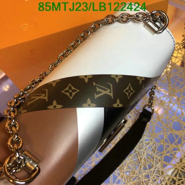 Louis Vuitton AAA+ Replica Twist Chain Wallet LB12242463549