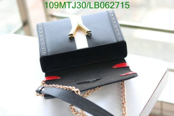 Louis Vuitton AAA+ Replica Twist Handbag LB06271559871