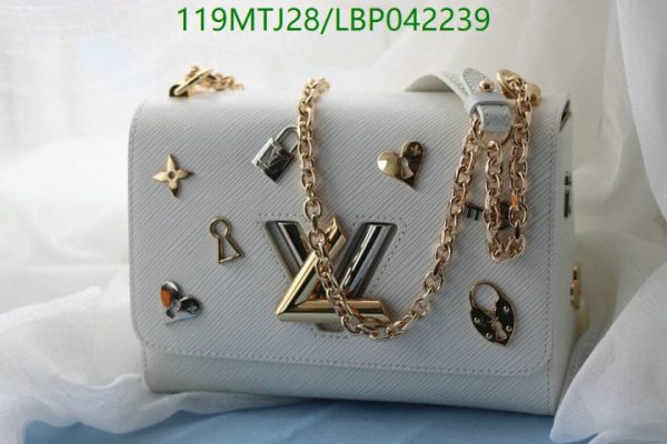 Louis Vuitton AAA+ Replica Twist Shoulder Bag LBP0422397826