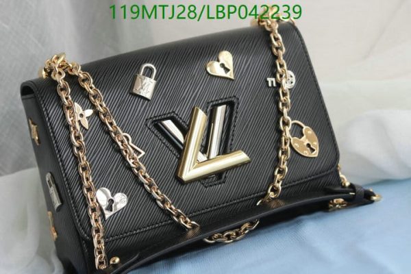 Louis Vuitton AAA+ Replica Twist Shoulder Bag LBP0422397826