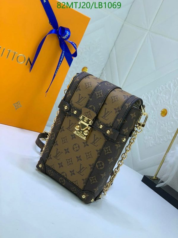 Louis Vuitton AAA+ Replica Vertical Trunk Pochette Epi Leather LB1069765497