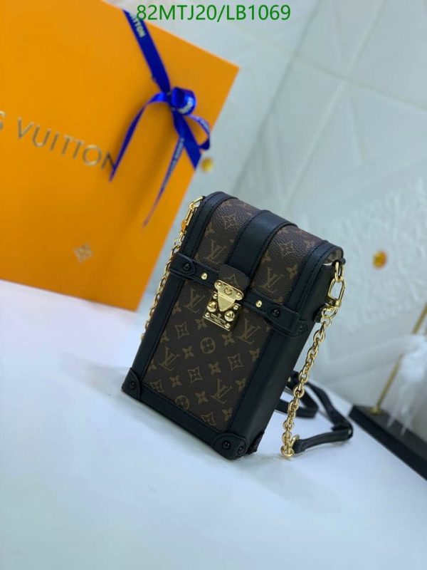 Louis Vuitton AAA+ Replica Vertical Trunk Pochette Epi Leather LB1069765497