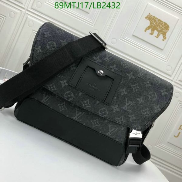 Louis Vuitton AAA+ Replica Voyager Messenger Bag LB24328963479