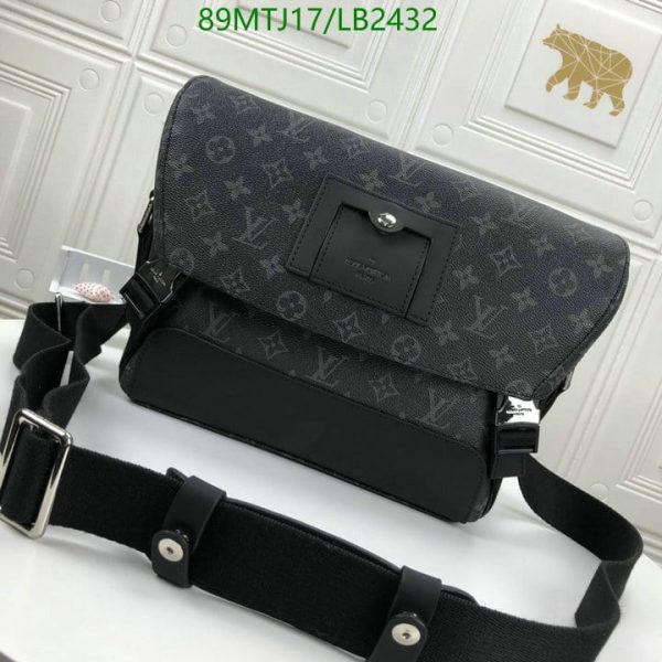 Louis Vuitton AAA+ Replica Voyager Messenger Bag LB24328963479