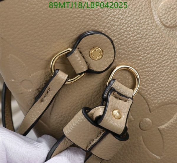 Louis Vuitton AAA+ Replica Women Neverfull MM Tote Beige Embossed Cowhide Leather LBP0420253175