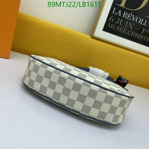 Louis Vuitton AAA+ Replica croissant shoulder bag LB16156543789