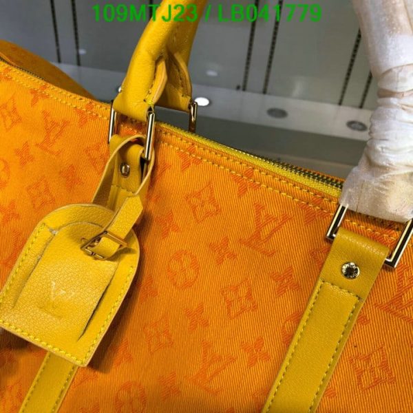 Louis Vuitton AAA+ Replica keepall strap Travel bag LB04177980127