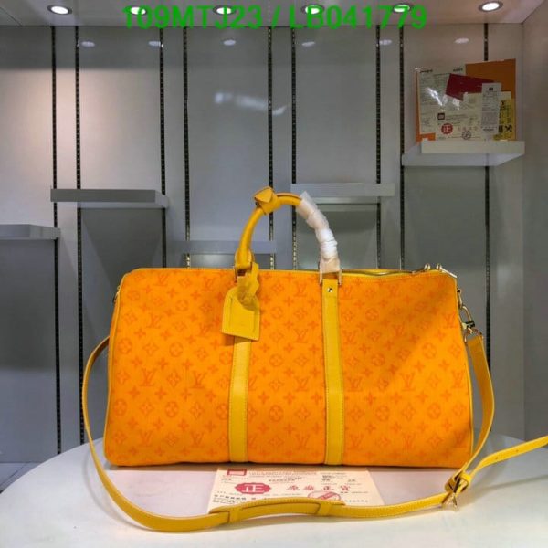 Louis Vuitton AAA+ Replica keepall strap Travel bag LB04177980127