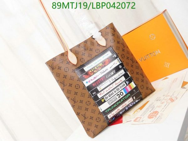 Louis Vuitton AAA+ Replica long handle tote rare LBP04207263459