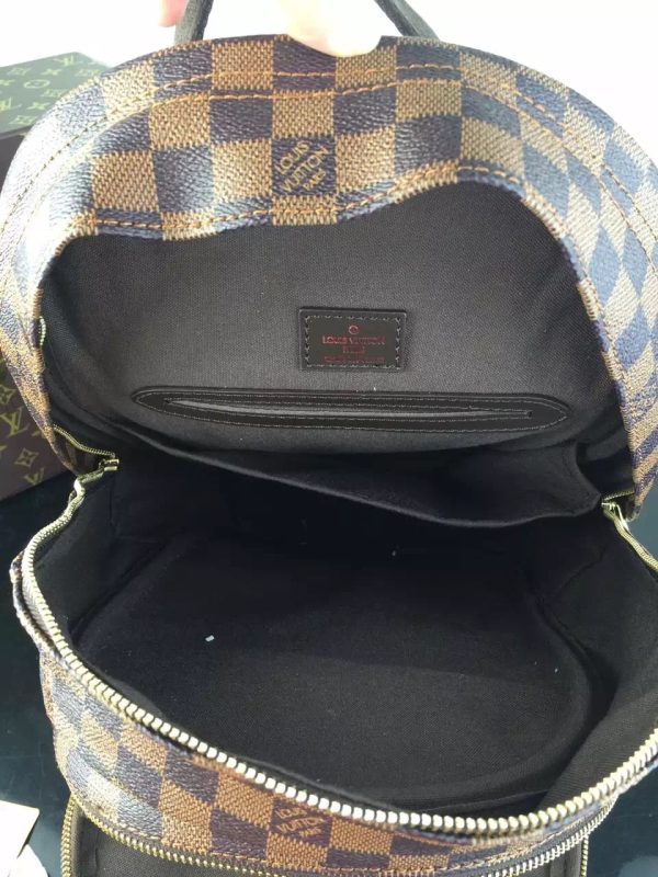 Louis Vuitton AAA+ Replica michael backpack LB06100189547