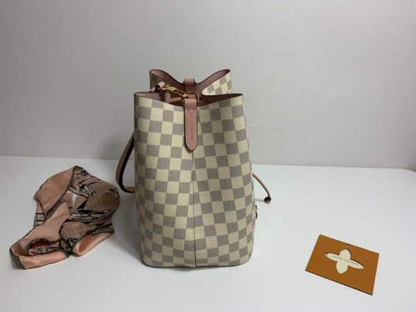 Louis Vuitton AAA+ Replica Monogram Canvas Leather Bag LB03135475349