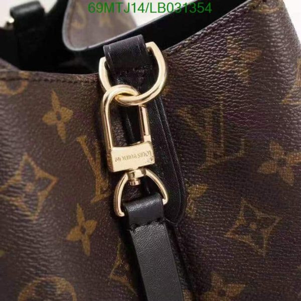 Louis Vuitton AAA+ Replica Monogram Canvas Leather Bag LB03135475349