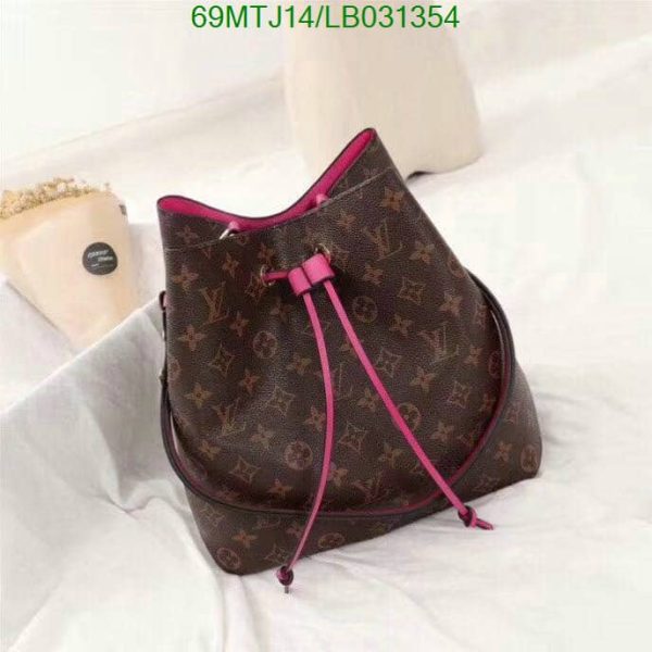 Louis Vuitton AAA+ Replica Monogram Canvas Leather Bag LB03135475349