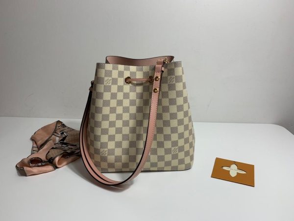 Louis Vuitton AAA+ Replica Monogram Canvas Leather Bag LB03135475349