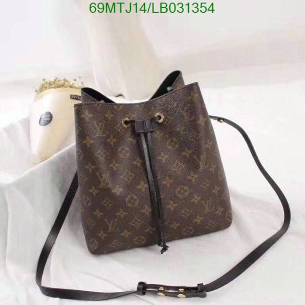 Louis Vuitton AAA+ Replica Monogram Canvas Leather Bag LB03135475349