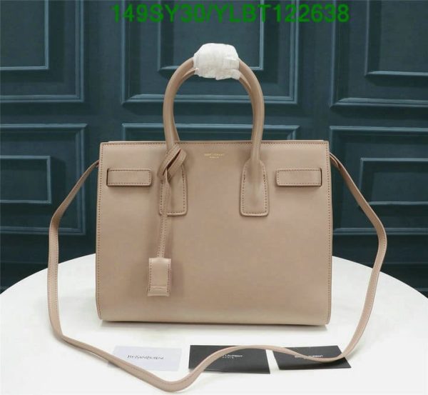 YSL AAA+ Replica Cabas Downtown Leather Bag YLBT122638124