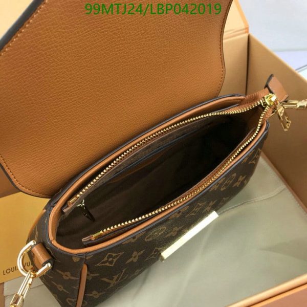 Louis Vuitton AAA+ Replica Messenger Bag LBP0420190654