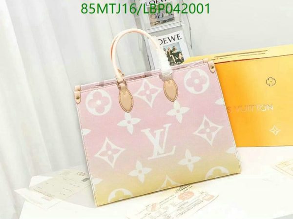 Louis Vuitton AAA+ Replica Onthego Bag LBP0420011009