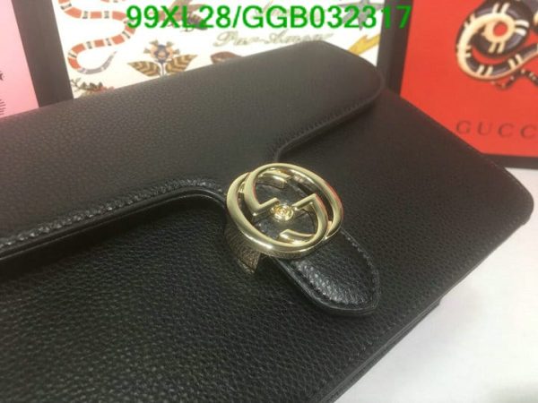 Gucci GG AAA+ Replica Leather Lock Chain Crossbody Bag GGB0323174631