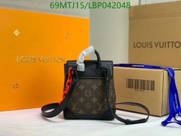 Louis Vuitton AAA+ Replica Designer Messenger Bag LBP0420480157