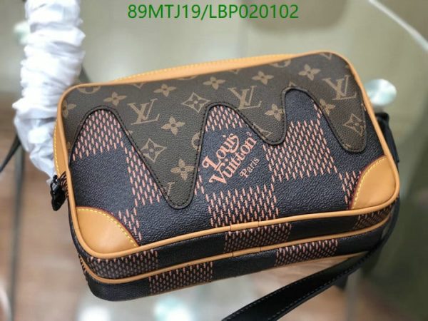 Louis Vuitton AAA+ Replica Messenger Bag LBP0201028753