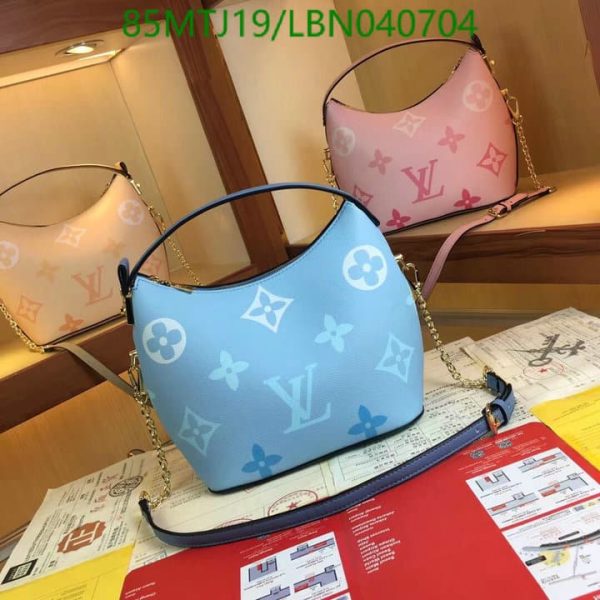 Louis Vuitton AAA+ Replica Marshmallow Bag LBN0407041723