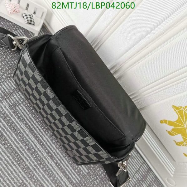 Louis Vuitton AAA+ Replica Designer Messenger Bag LBP0420607045