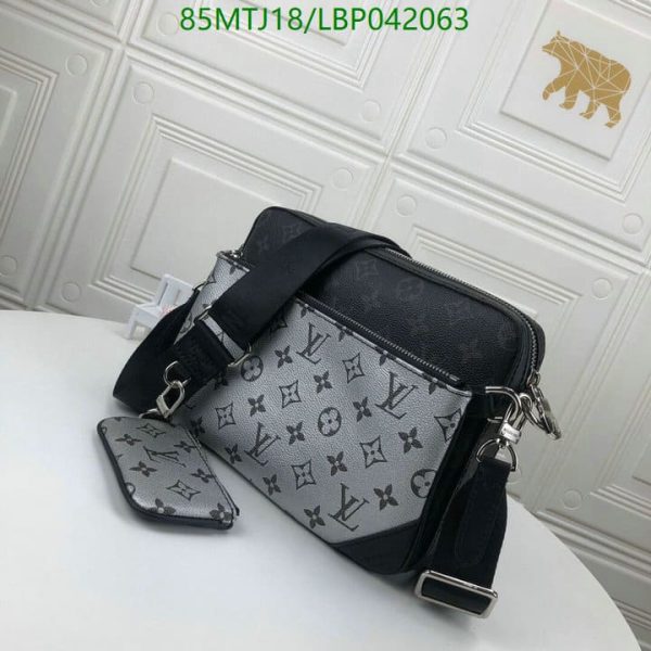 Louis Vuitton AAA+ Replica Inspired Messenger Bag LBP0420630485