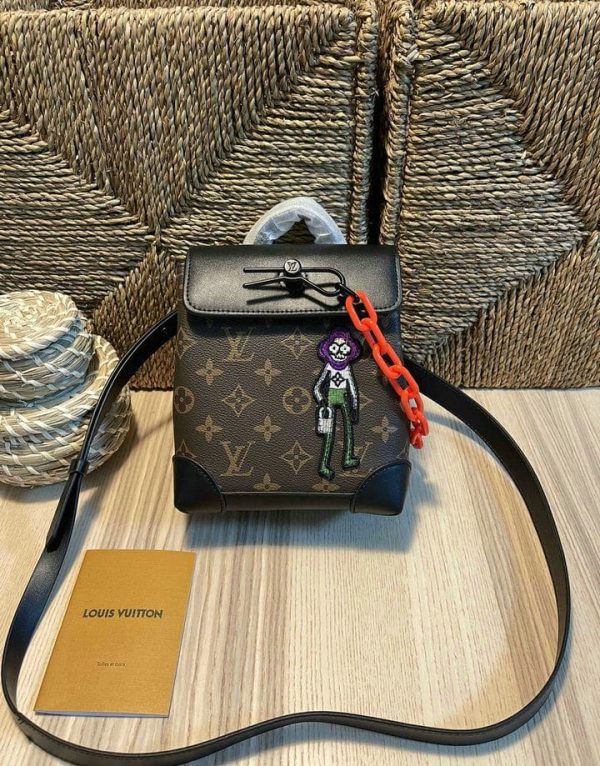 Louis Vuitton AAA+ Replica Crossbody Bag LBP0326064015