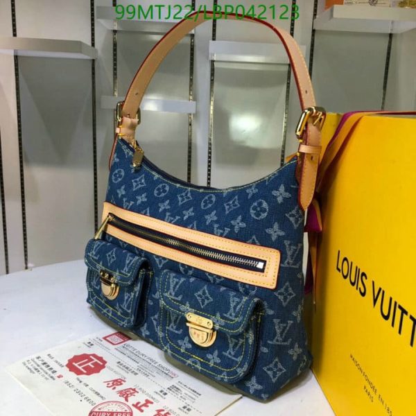 Louis Vuitton AAA+ Replica Inspired Shoulder Bag LBP0421231609