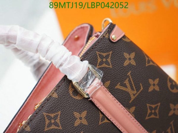 Louis Vuitton AAA+ Replica Designer Shoulder Bag LBP0420520415