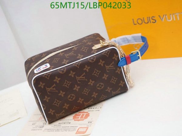 Louis Vuitton AAA+ Replica Inspired Men’s Handbag LBP0420330320