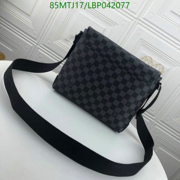 Louis Vuitton AAA+ Replica Designer Messenger Bag LBP0420771408