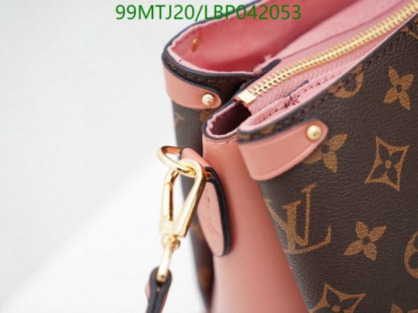 Louis Vuitton AAA+ Replica Designer Shoulder Bag LBP0420530548