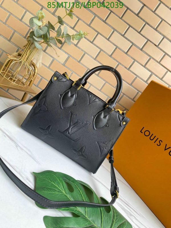 Louis Vuitton AAA+ Replica Inspired Shoulder Bag LBP0420390846