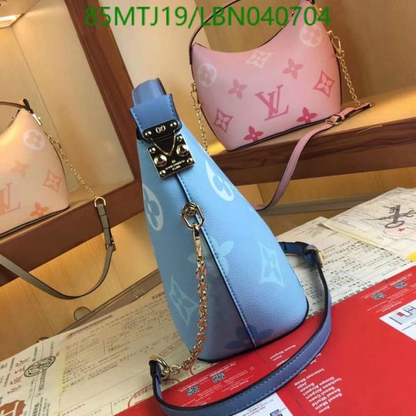 Louis Vuitton AAA+ Replica Marshmallow Bag LBN0407041723