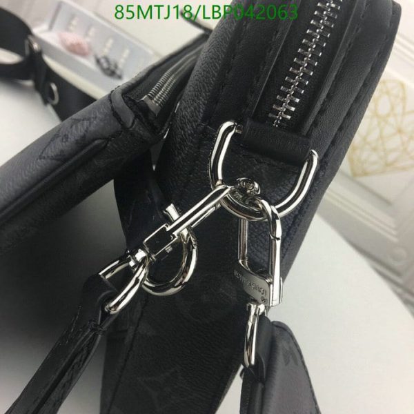 Louis Vuitton AAA+ Replica Inspired Messenger Bag LBP0420630485