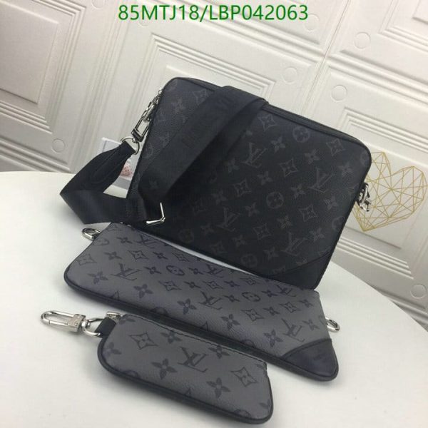 Louis Vuitton AAA+ Replica Inspired Messenger Bag LBP0420630485