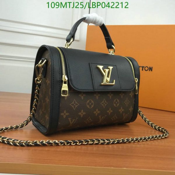 Louis Vuitton AAA+ Replica Inspired Shoulder Bag LBP0422120614