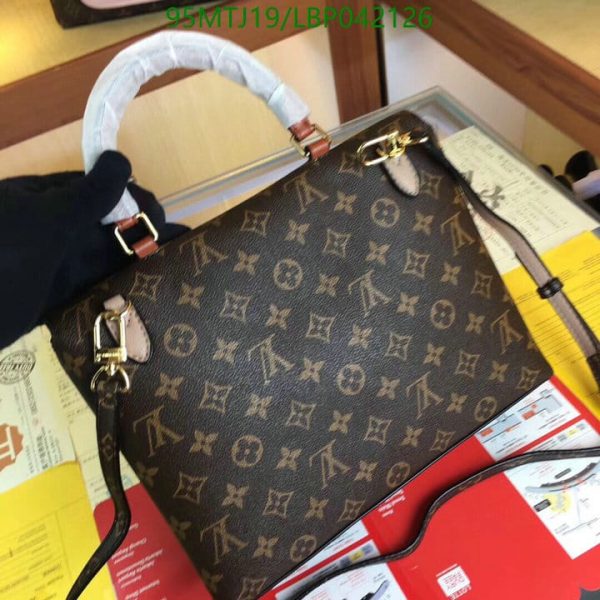 Louis Vuitton AAA+ Replica Monogram Marignan Bag LBP0421261341