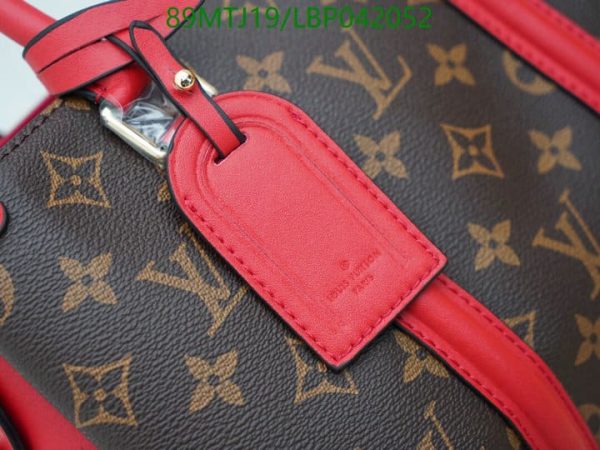 Louis Vuitton AAA+ Replica Designer Shoulder Bag LBP0420520415