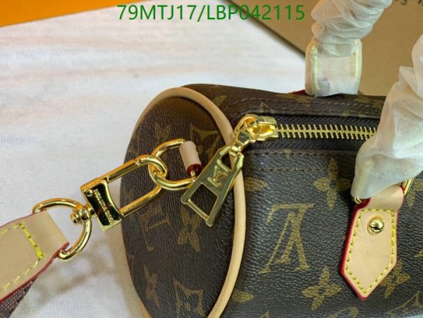 Louis Vuitton AAA+ Replica Monogram Papillon Carryall Bag LBP0421151097